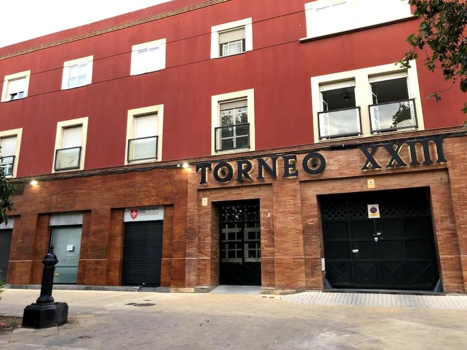 En Patio Sevillano Alameda-Isla Magica Экстерьер фото
